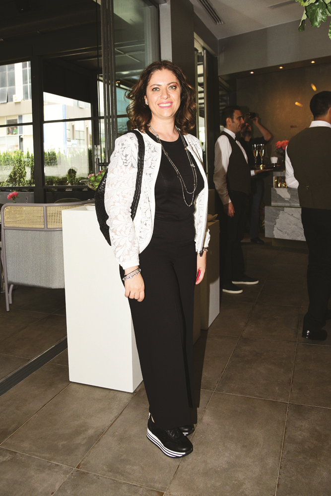 FIVE O’CLOCK HAYALLERİN PEŞİNDE