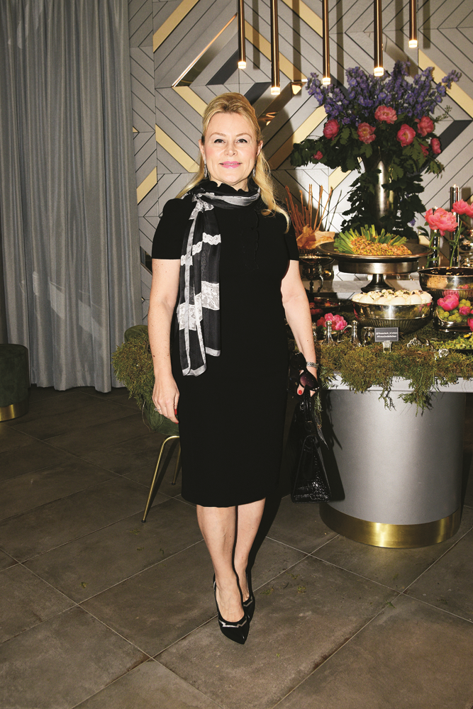 FIVE O’CLOCK HAYALLERİN PEŞİNDE