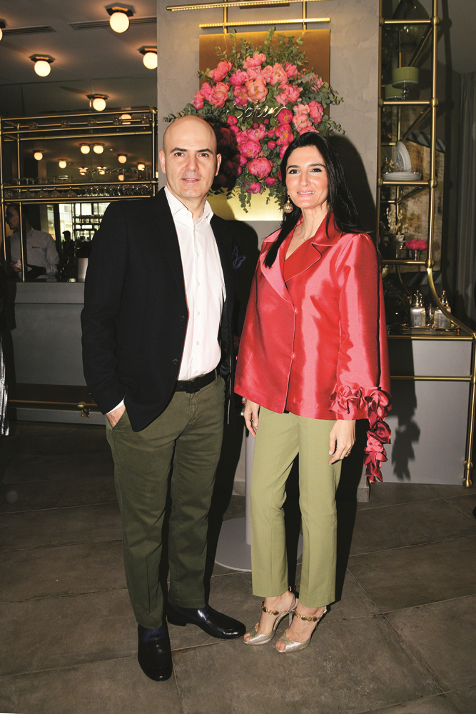 FIVE O’CLOCK HAYALLERİN PEŞİNDE