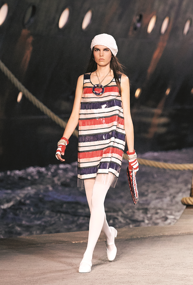 CHANELDEN YOLCULUK VAKTİ