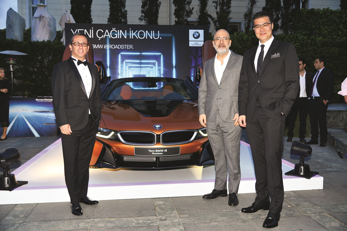 OTOMOBİL TUTKUNLARINA ÖZEL GECE