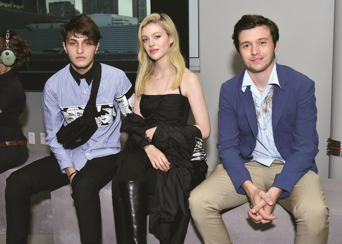 PRADADAN 90LARA ÖVGÜ