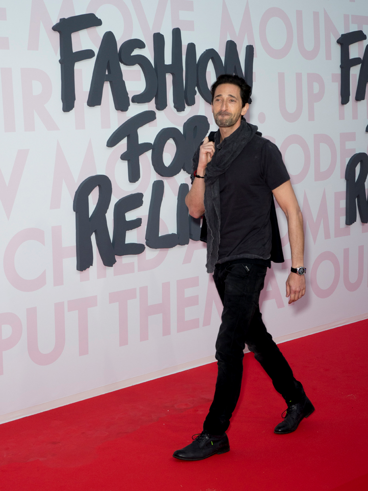 CANNESDA FASHION FOR RELIEF DEFİLESİ