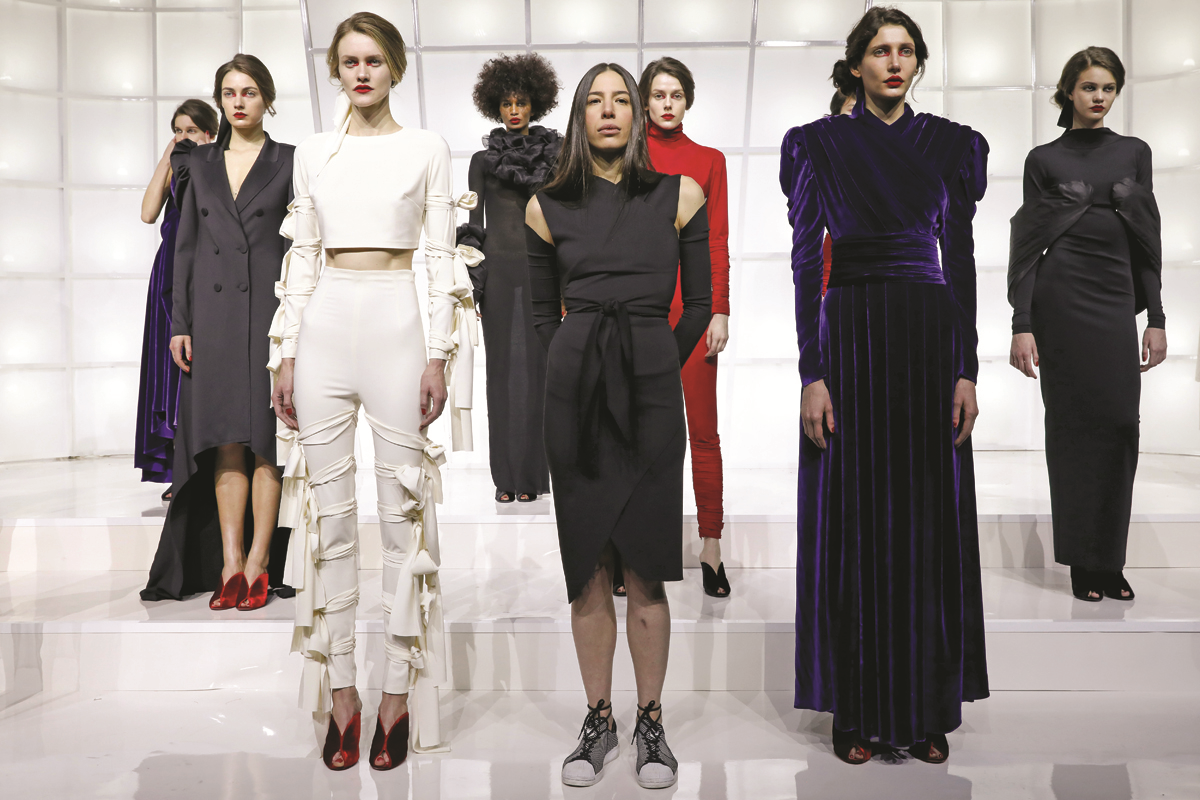 HAFTANIN TASARIMCISI ECE KAVRAN