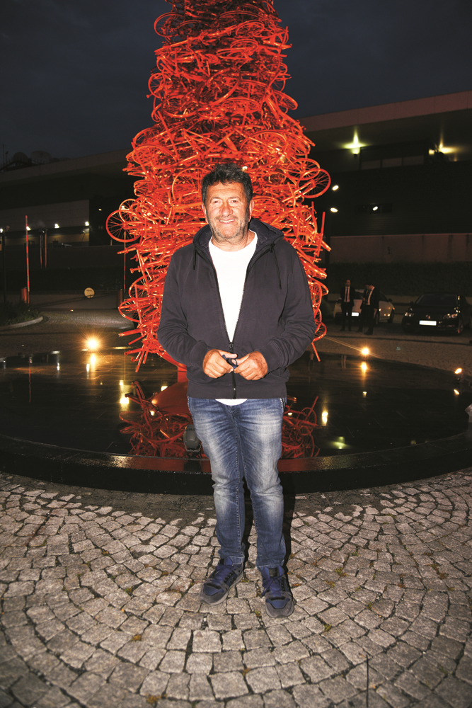 AHMET GÜNEŞTEKİNİN DİLEK AĞACI