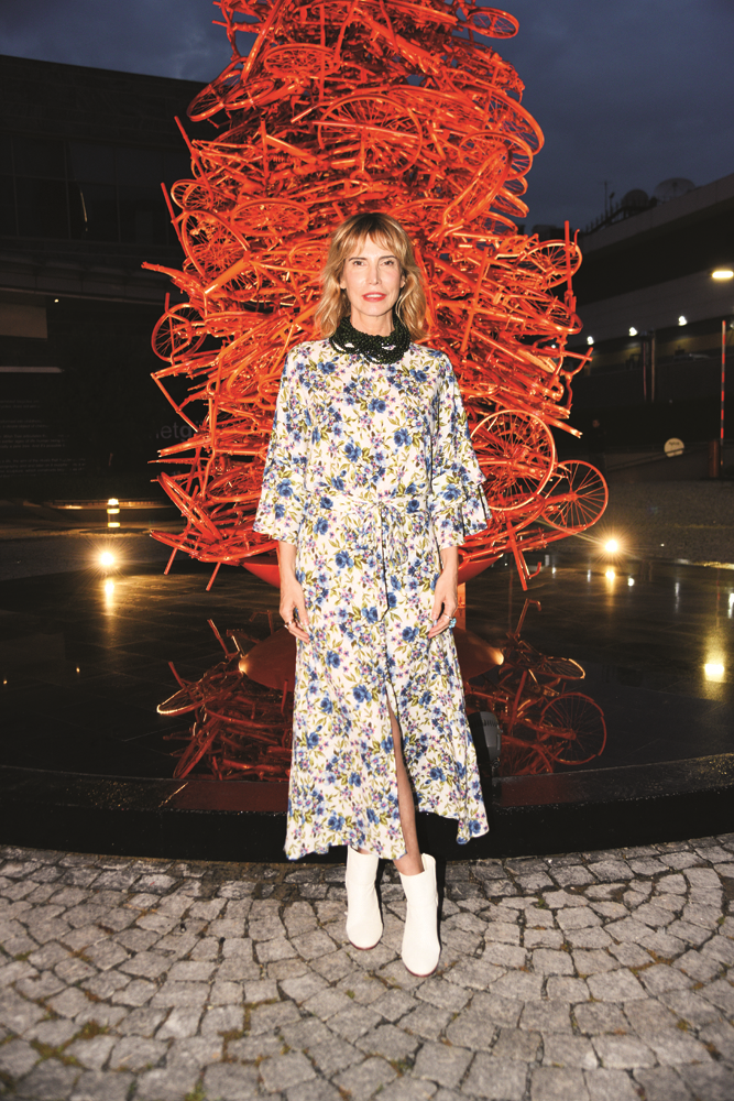 AHMET GÜNEŞTEKİNİN DİLEK AĞACI