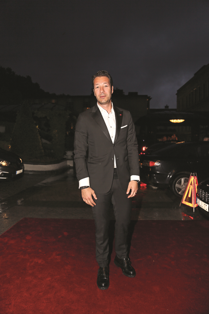 BOĞAZDA GÖRKEMLİ DÜĞÜN