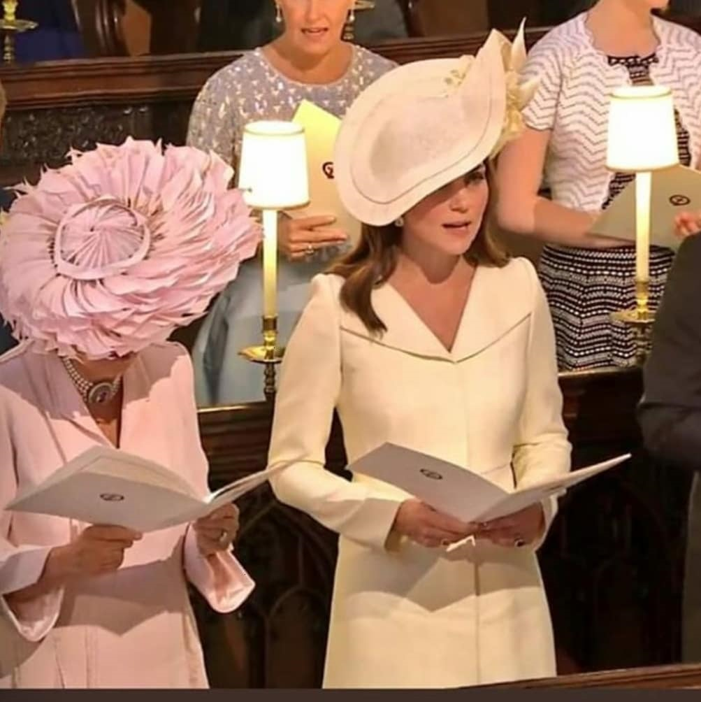 KRALİYET DÜĞÜNÜNDEN KARELER