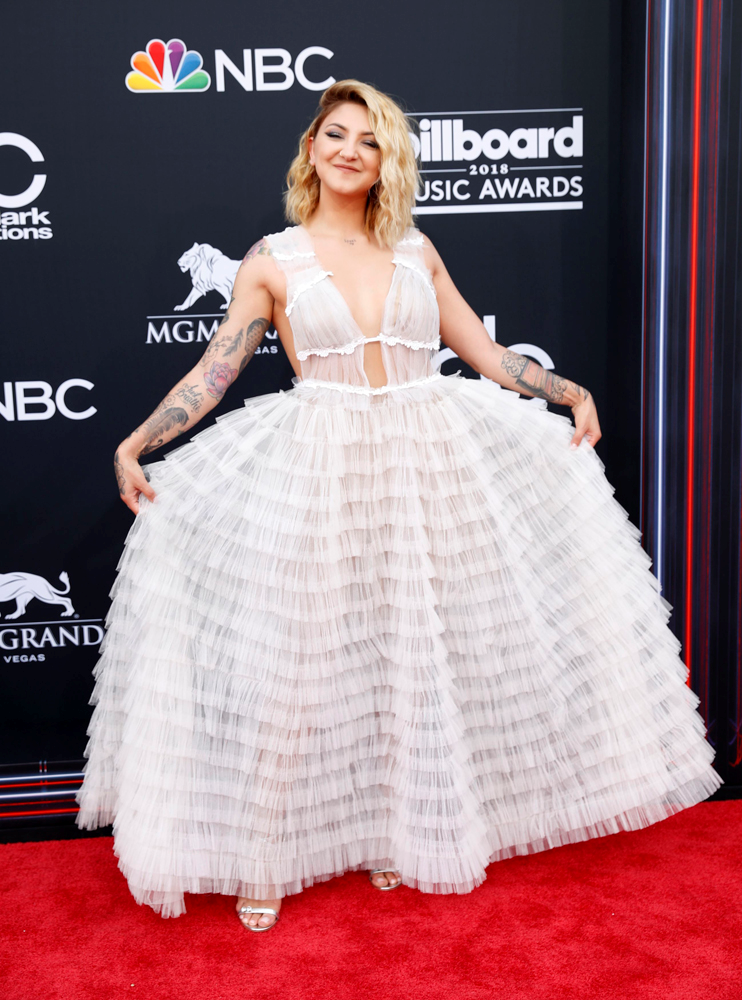 BILBOARD MÜZİK ÖDÜLLERİ KIZMIZI HALI 2018 