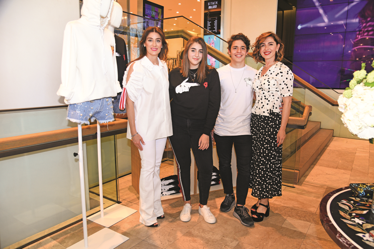 İKİ GENÇ TASARIMCIDAN BAŞARILI GİRİŞİM