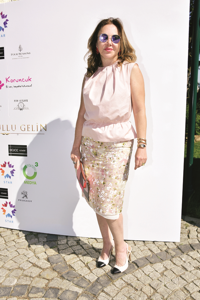 İSTANBULLU GELİN DİZİ SETİNİ ZİYARET