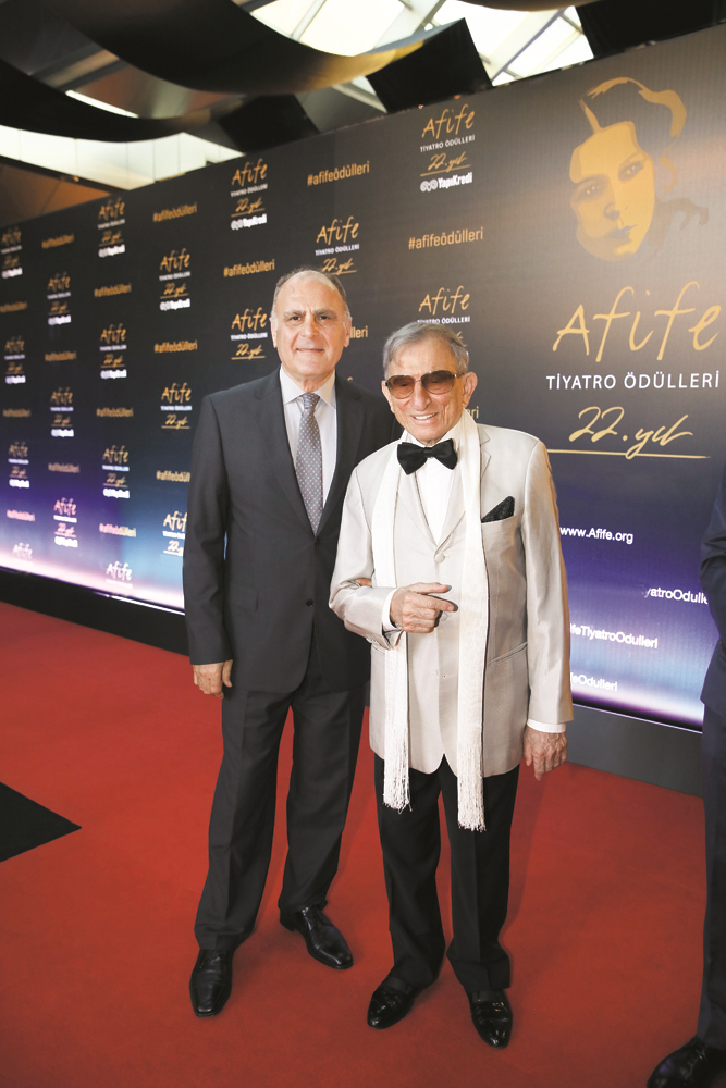 AFİFE TİYATRO ÖDÜLLERİ