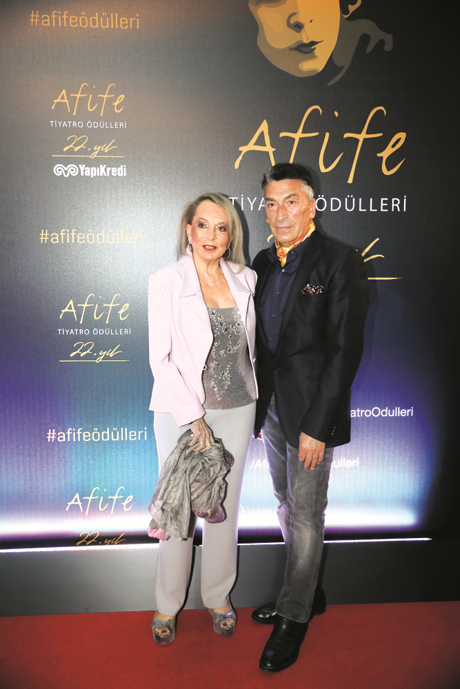 AFİFE TİYATRO ÖDÜLLERİ