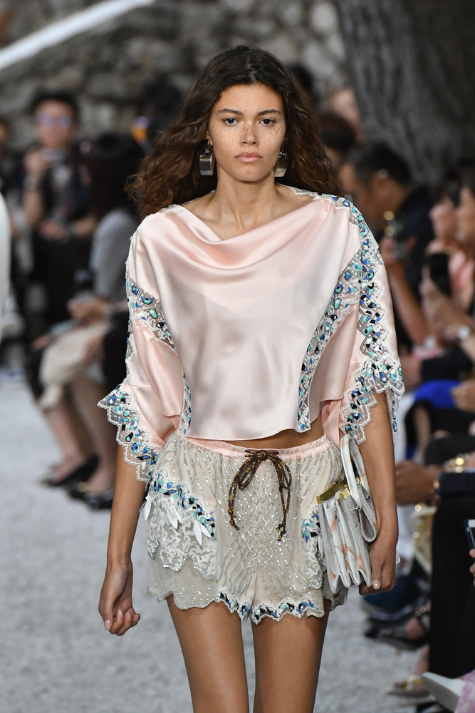 LOUIS VUITTON CRUISE 2019