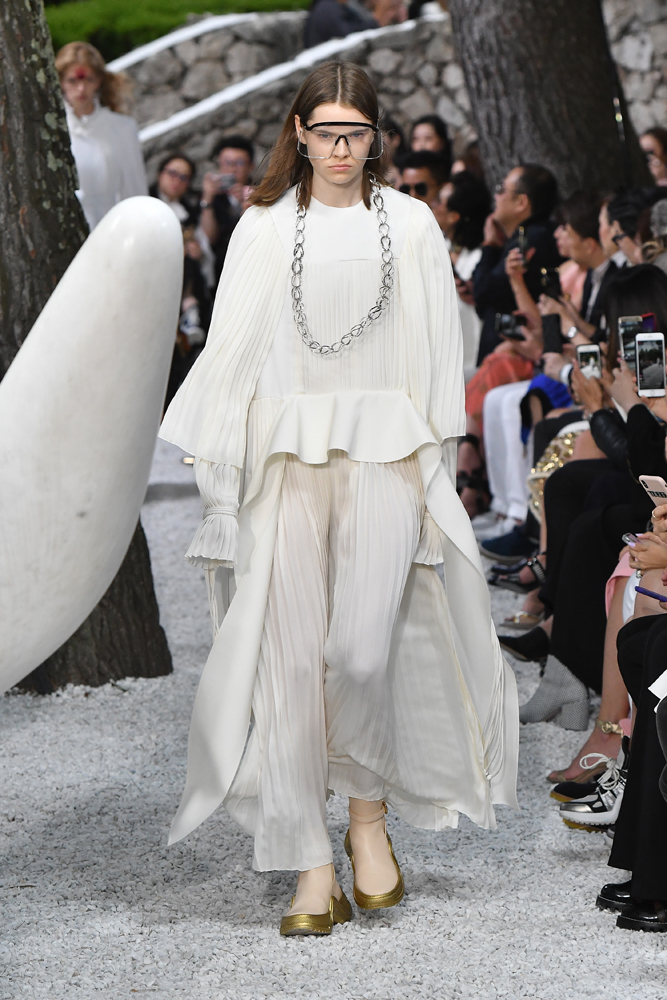 LOUIS VUITTON CRUISE 2019