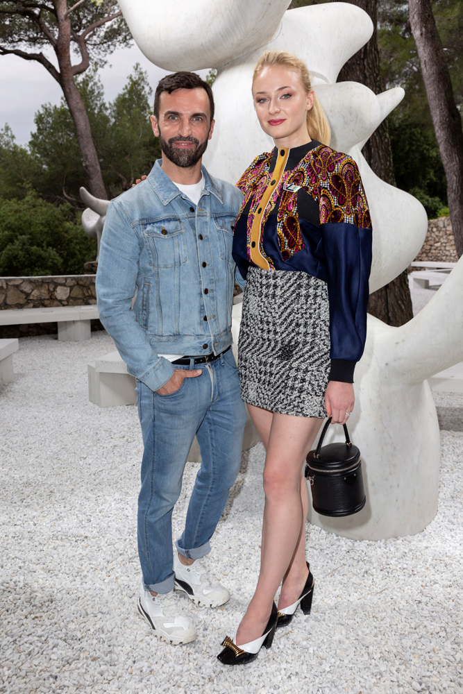 LOUIS VUITTON CRUISE 2019