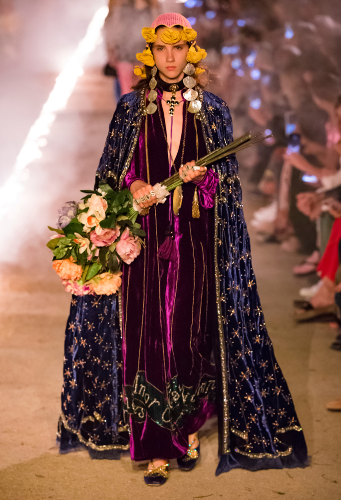 GUCCI CRUISE 2019 MODA ŞOVU