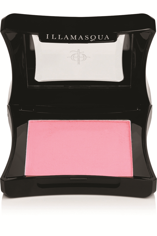 MAKYAJ ÇANTASINDA NELER OLMALI