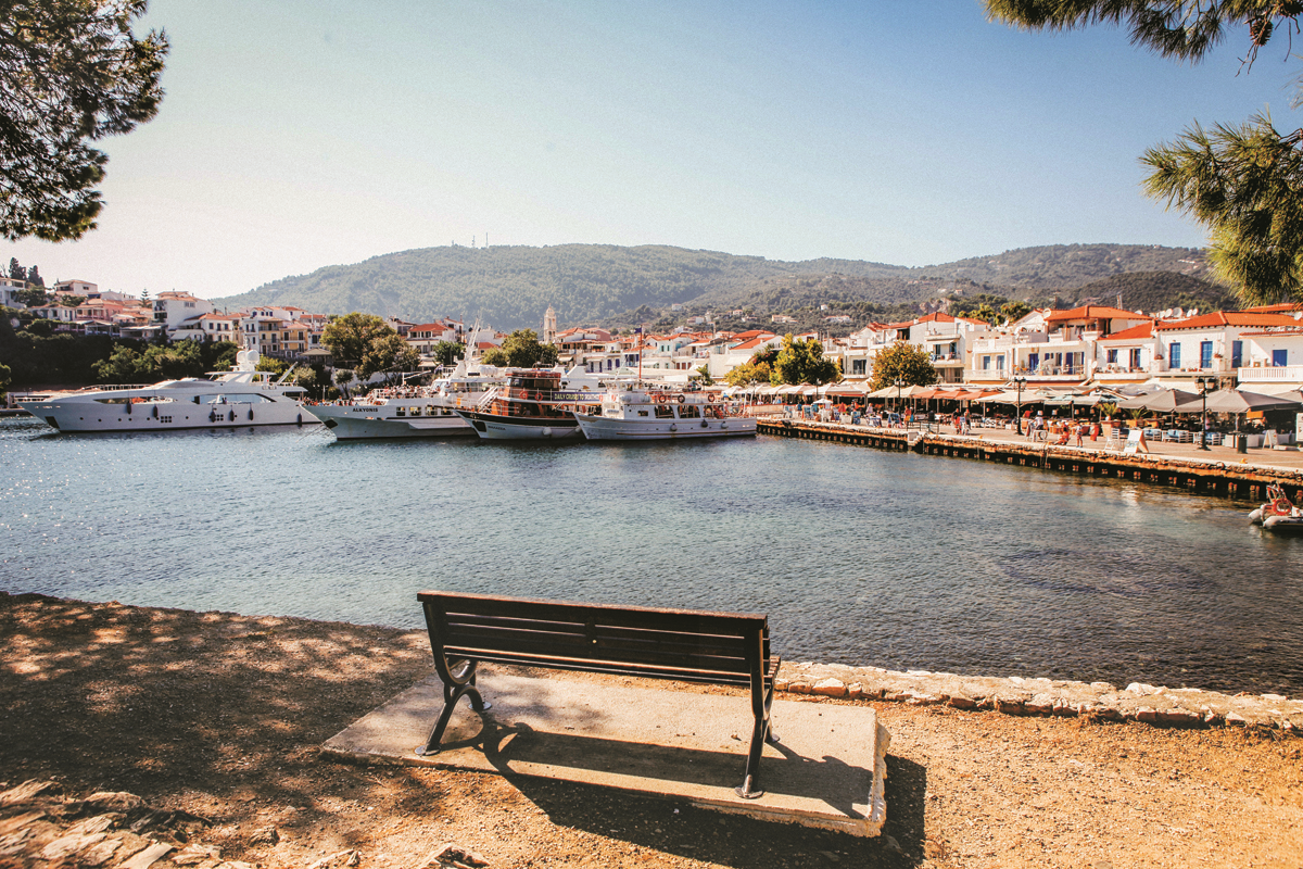 HAFTANIN TASARIMCISI EBRU ATILGAN