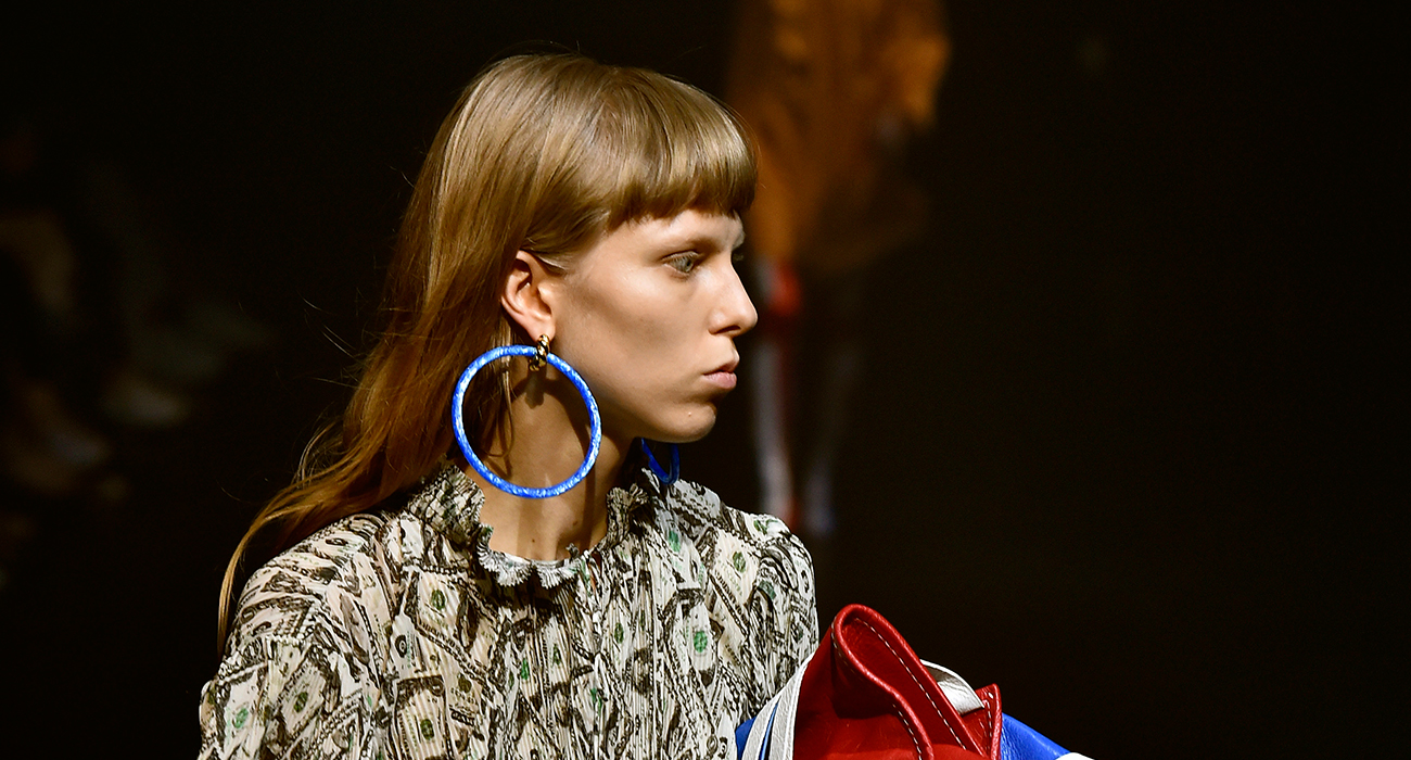 BALENCIAGA EN HIZLI İLERLEYEN MARKA YOLUNDA