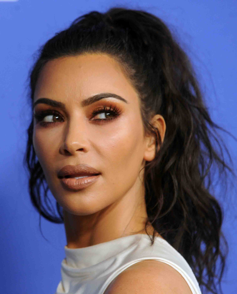 KIM KARDASHIANA MODA ÖDÜLÜ