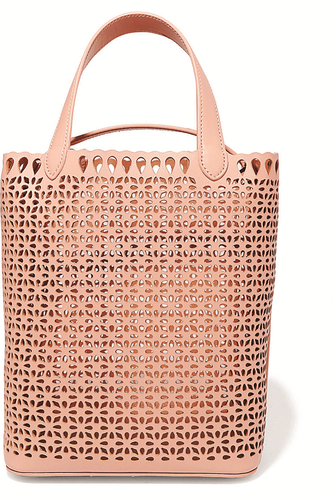 TEN RENGİ TRENDİ TASARIMLARDA