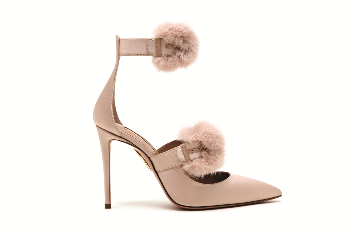 TEN RENGİ TRENDİ TASARIMLARDA