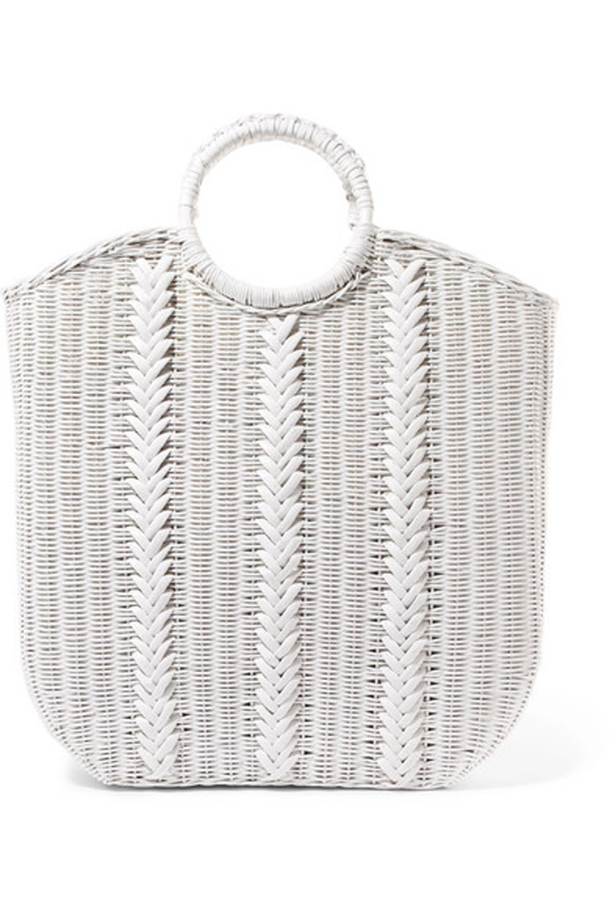 TATİL BAVULUNDA NELER OLMALI