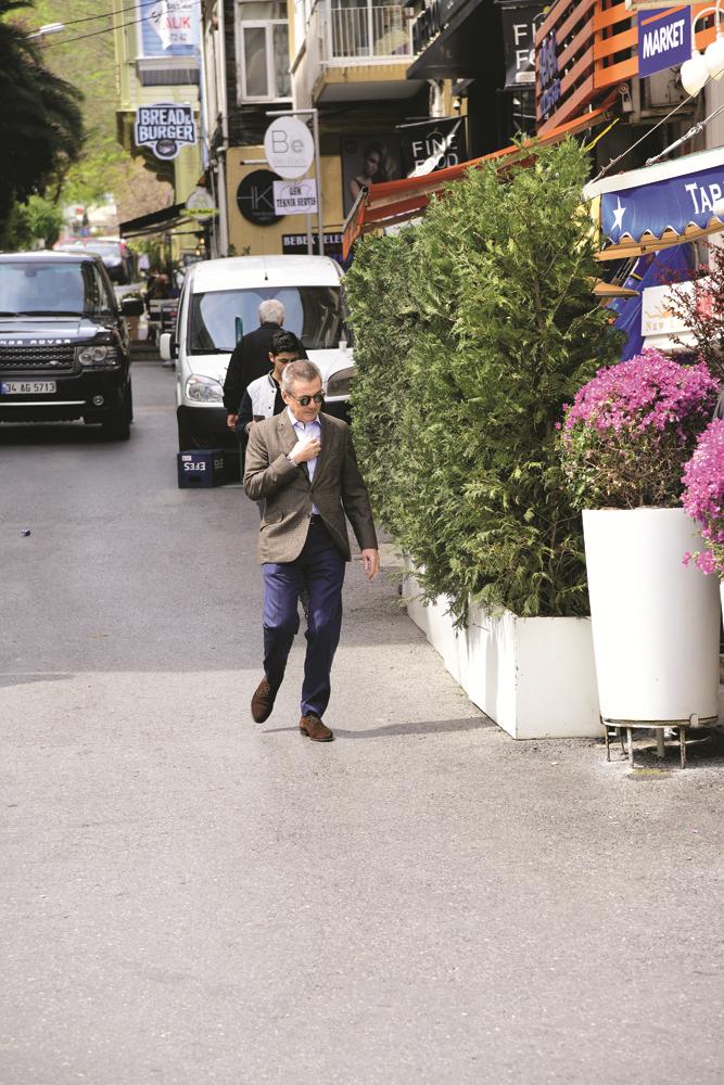 İSTANBULDA KİMLER VAR