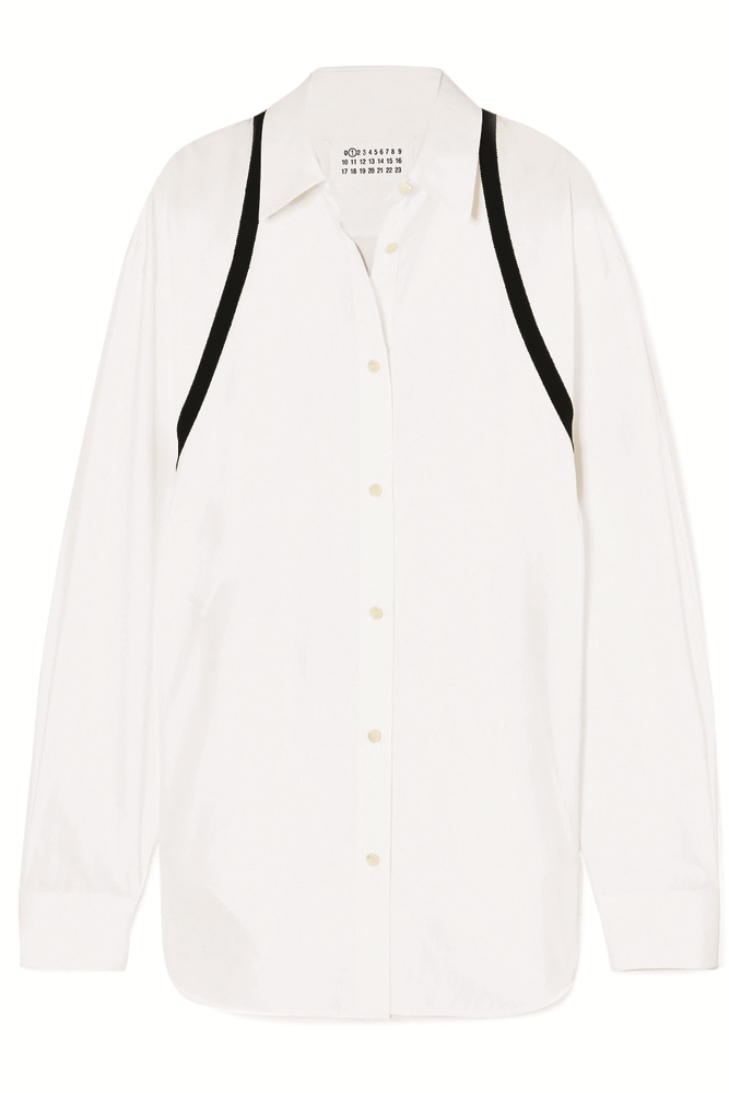 BAŞROLDE BEYAZ TAKIMLAR