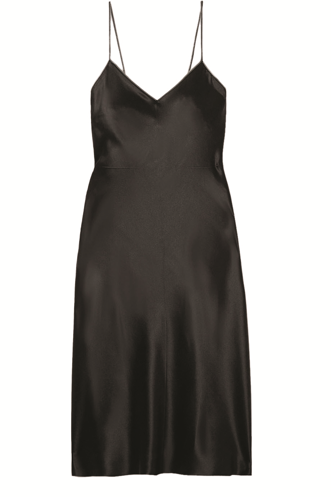 MARTHA HUNT'IN FEMİNEN STİLİ