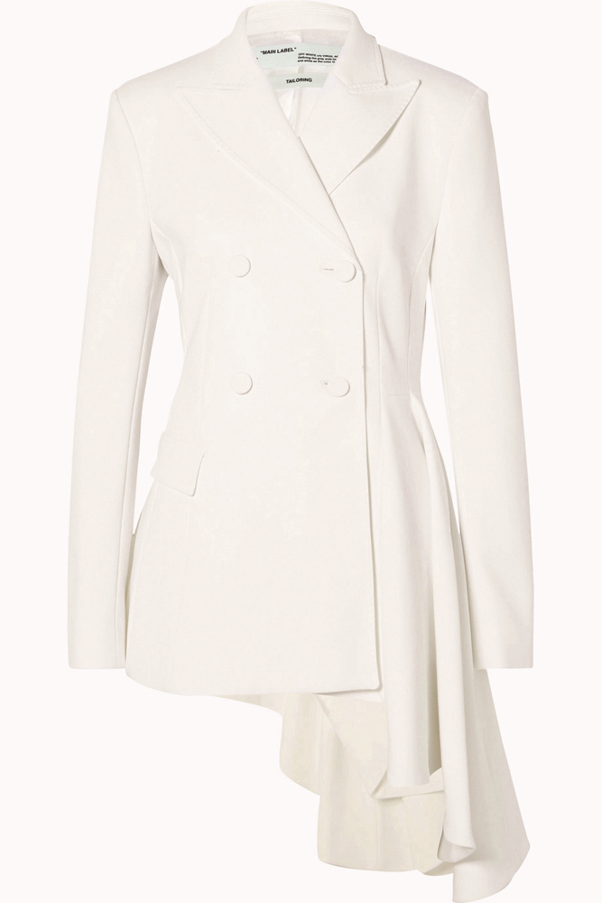 BAŞROLDE BEYAZ TAKIMLAR