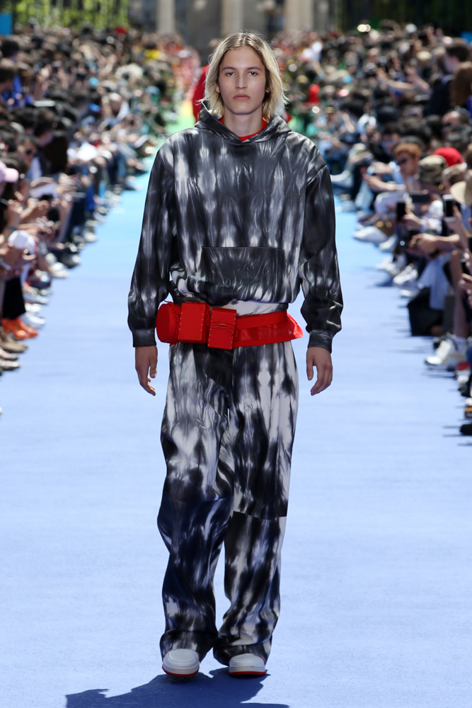 LOUIS VUITTON İLKBAHAR/YAZ 2019 ERKEK DEFİLESİ