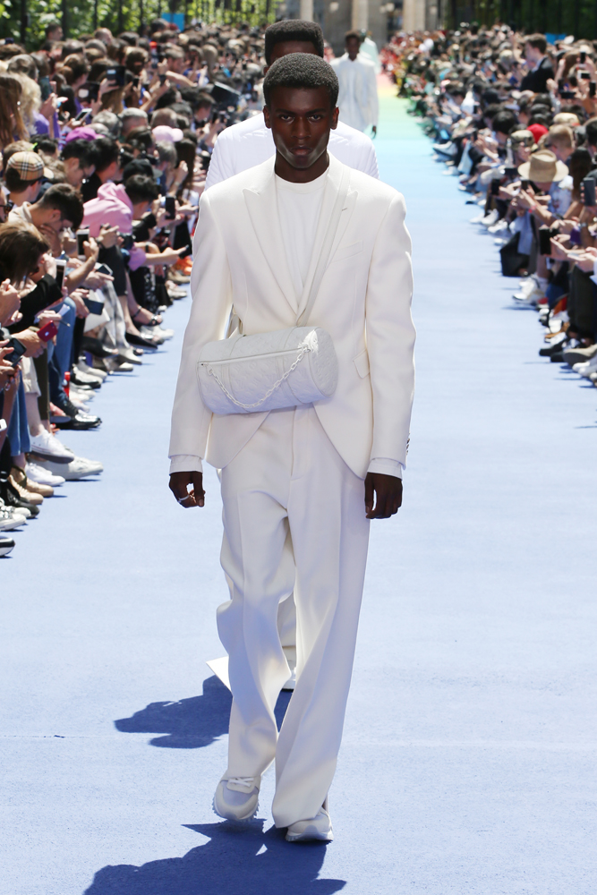 LOUIS VUITTON İLKBAHAR/YAZ 2019 ERKEK DEFİLESİ