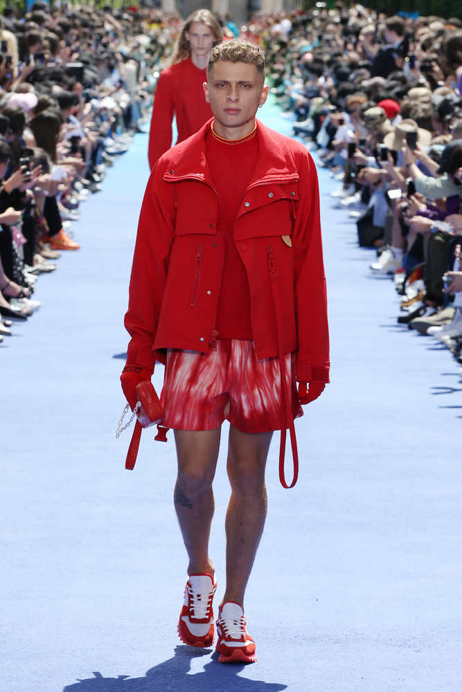 LOUIS VUITTON İLKBAHAR/YAZ 2019 ERKEK DEFİLESİ