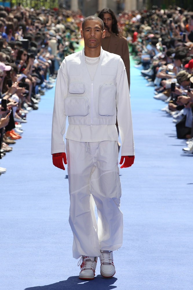 LOUIS VUITTON İLKBAHAR/YAZ 2019 ERKEK DEFİLESİ