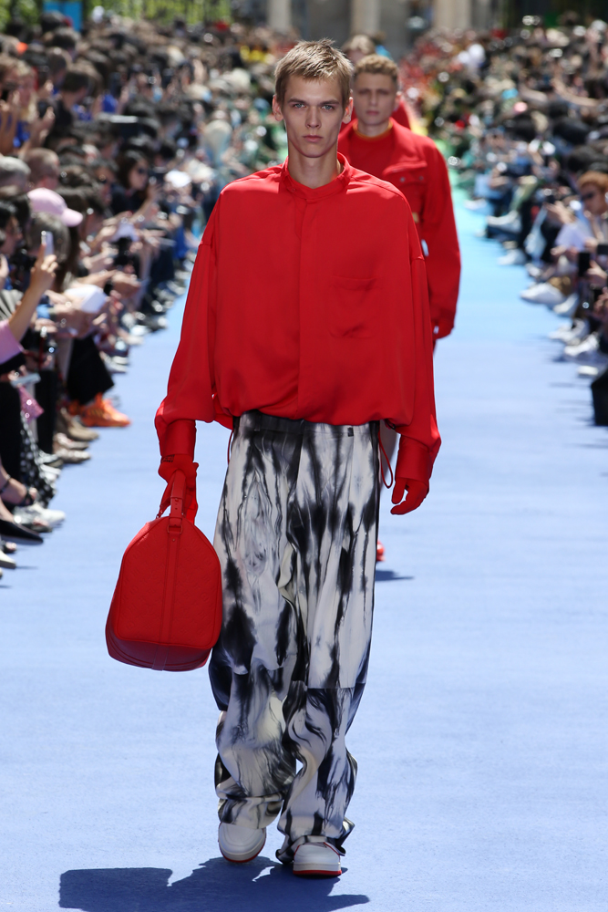 LOUIS VUITTON İLKBAHAR/YAZ 2019 ERKEK DEFİLESİ