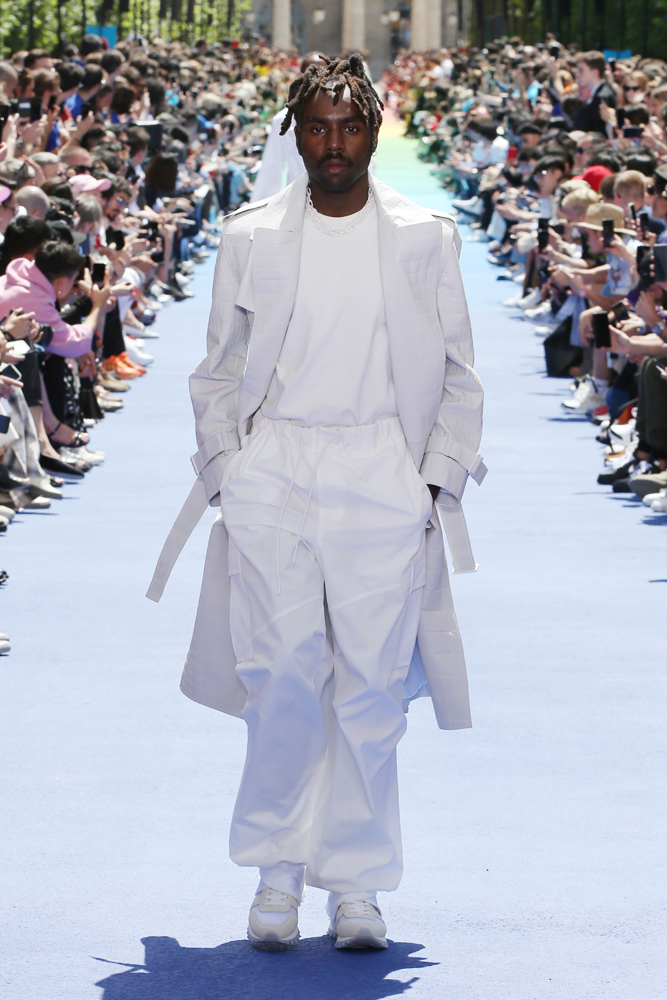 LOUIS VUITTON İLKBAHAR/YAZ 2019 ERKEK DEFİLESİ