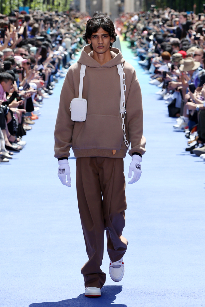 LOUIS VUITTON İLKBAHAR/YAZ 2019 ERKEK DEFİLESİ