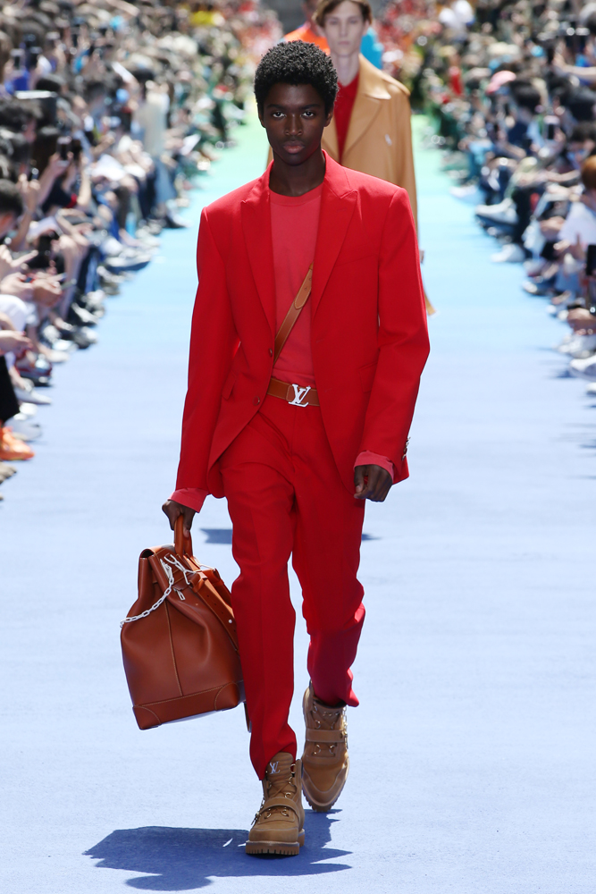 LOUIS VUITTON İLKBAHAR/YAZ 2019 ERKEK DEFİLESİ