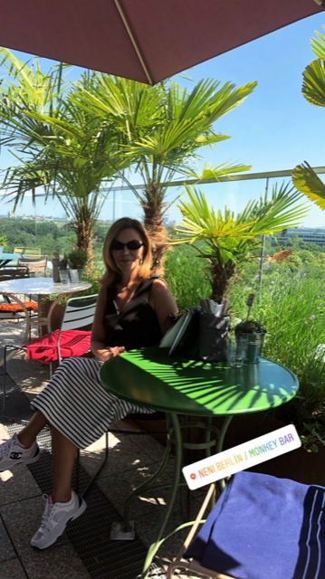 FERYAL GÜLMANIN BERLİN STİLİ