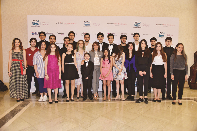 GENÇ YETENEKLERİN GECESİ