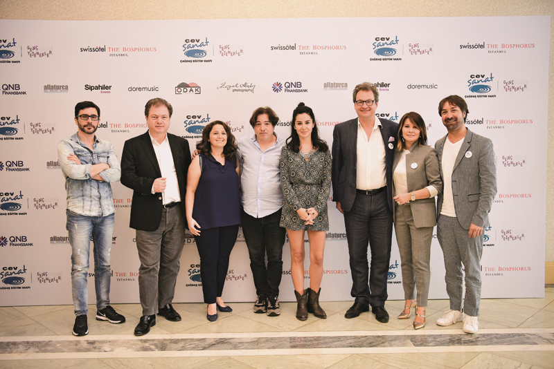 GENÇ YETENEKLERİN GECESİ