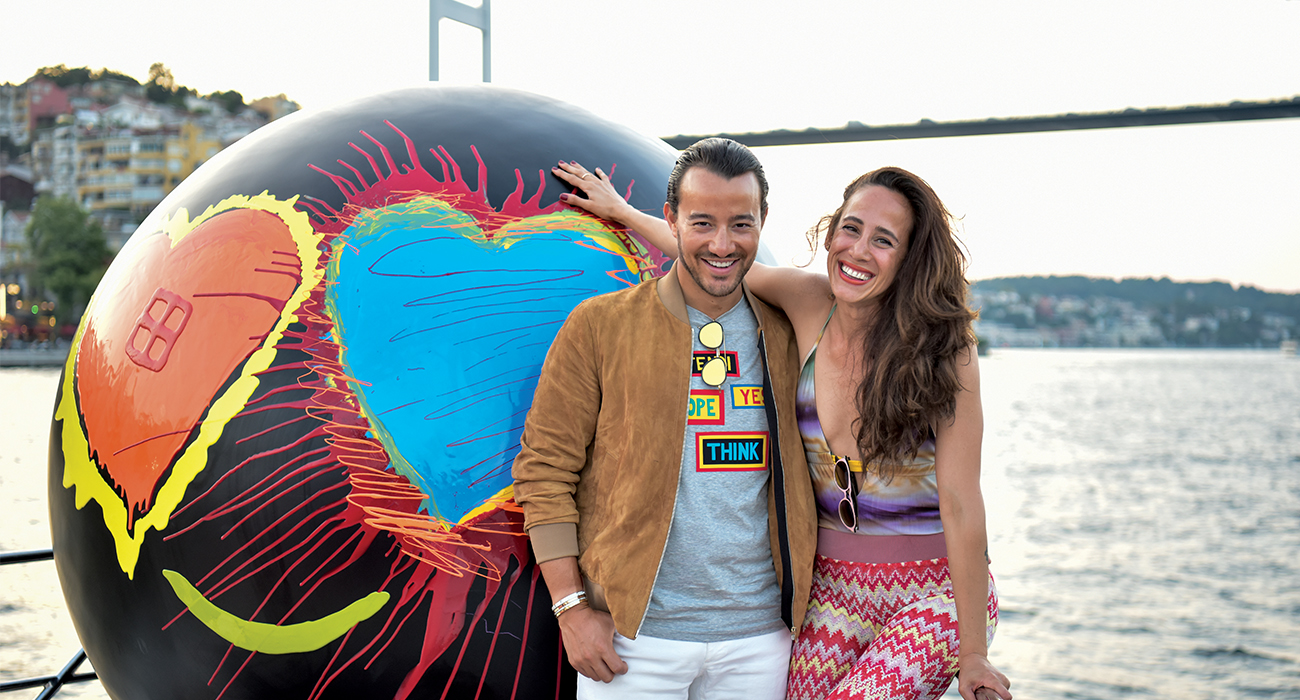 SEVINCY YENİ ESERİNİ BOĞAZDA TANITTI