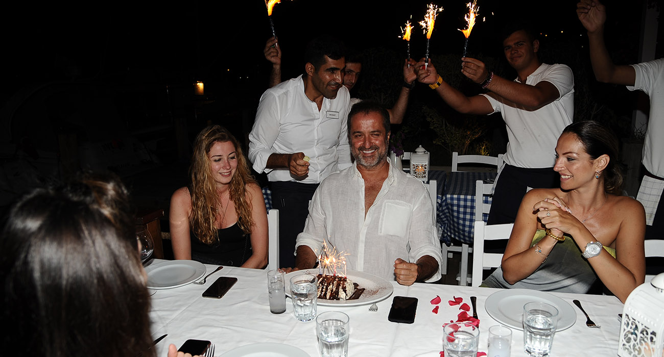 SERDAR BİLGİLİ DOĞUM GÜNÜNÜ KUTLADI