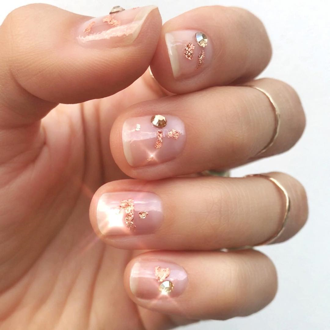 YAZ GELİNLERİ İÇİN NAİL ART ÖNERİLERİ