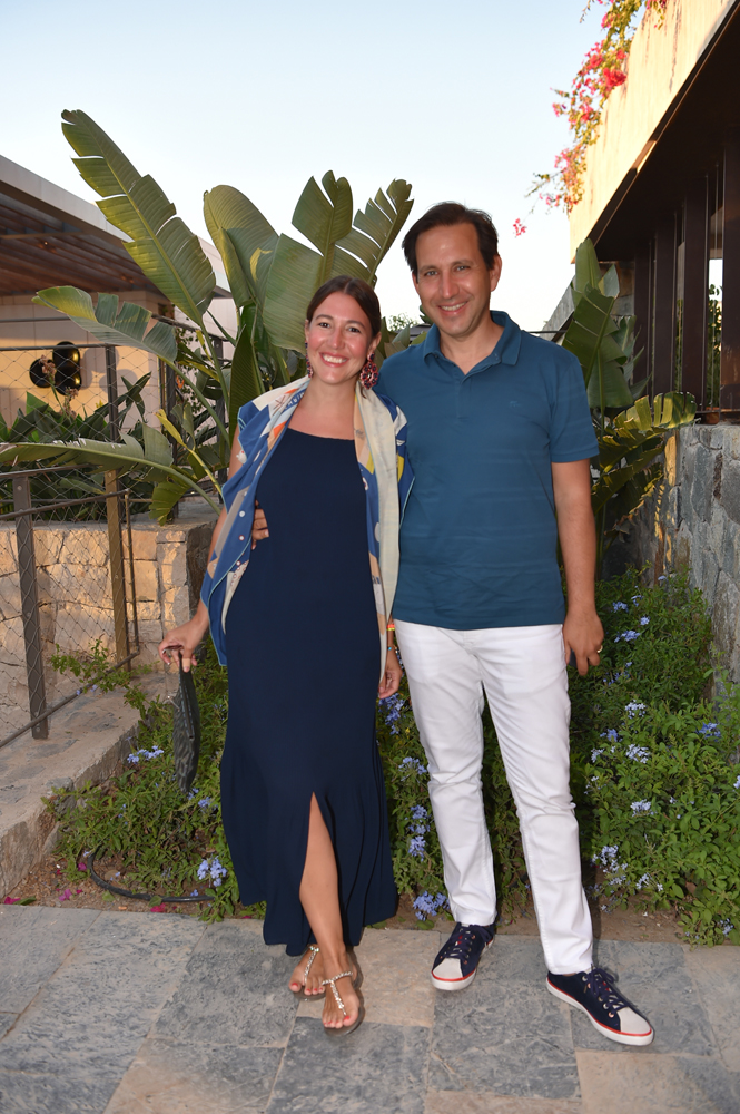 BODRUMDA SANAT DOLU DAVET