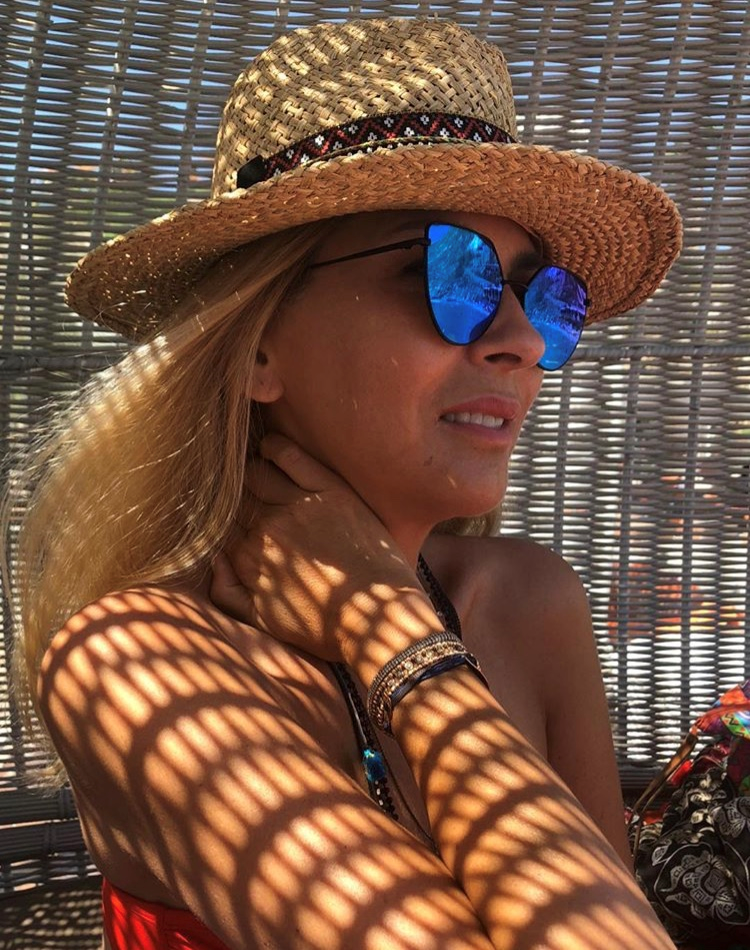 SABANCI, ATABARUT VE ÇAPA AİLESİNİN MİKONOS TATİLİ