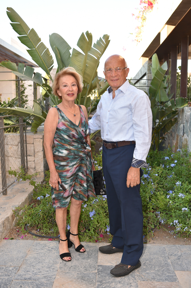 BODRUMDA SANAT DOLU DAVET