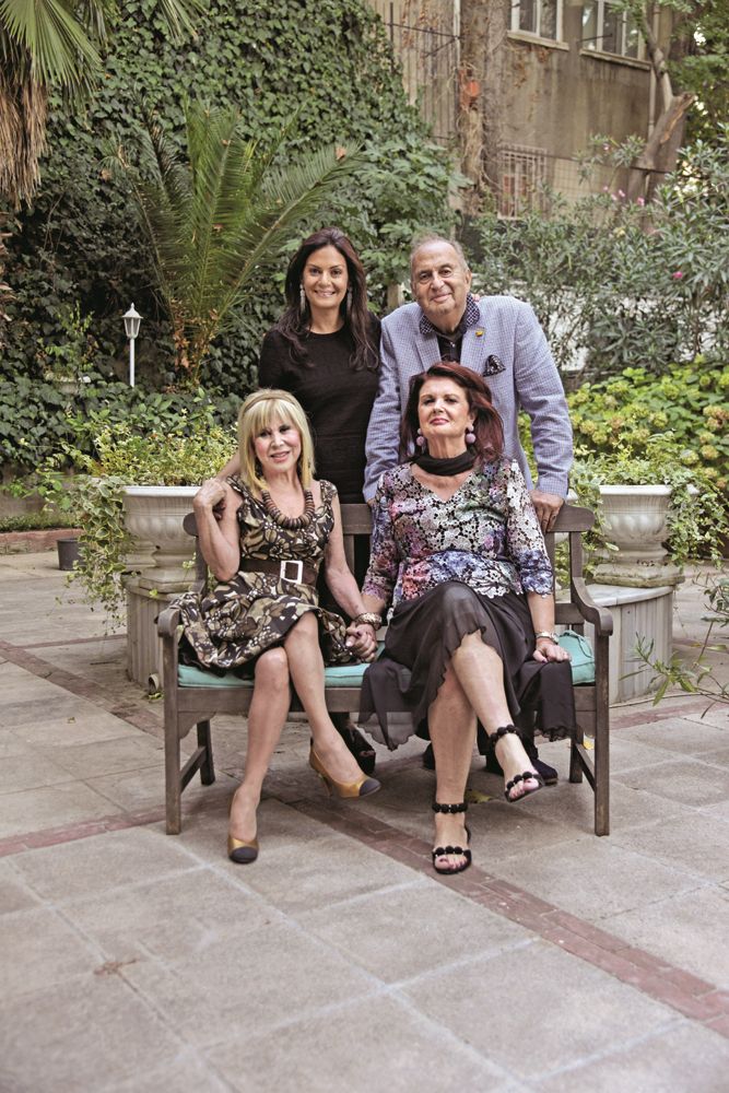 ALİ REFİK PAŞA KÖŞKÜNDE KUTLAMA